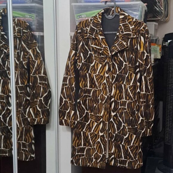 Women Retro Mod 70 Soft, Fuzzy Texture Fleece Dress Coat Abstract/Animal Pattern - Picture 3 of 6